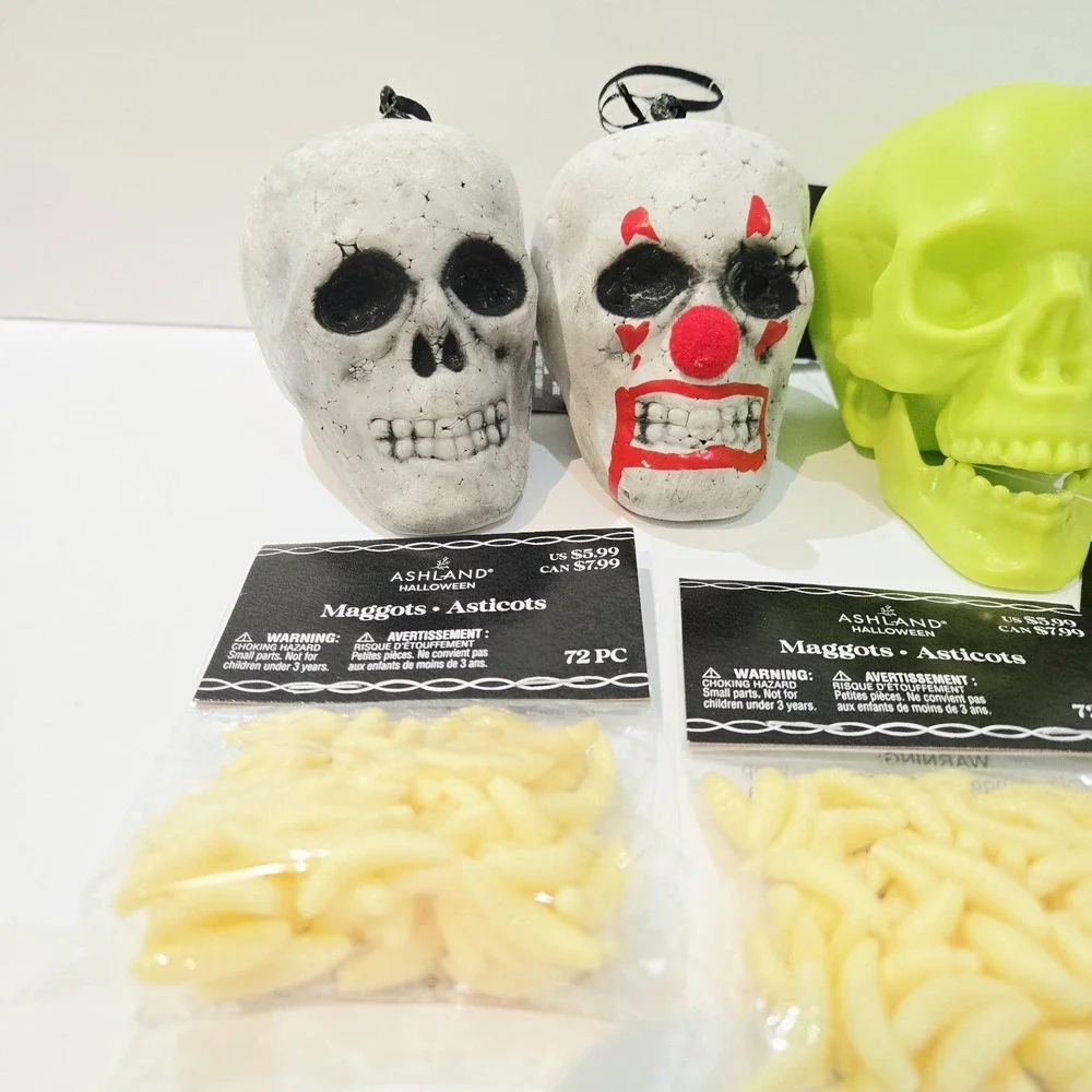 5 Skulls 4 Packs Maggots Ashland Halloween Decoration Plastic & Styrofoam Skulls